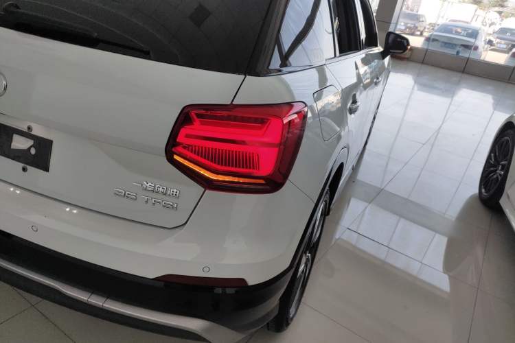 Used Audi Q2L 2018 35 TFSI Fashion Dynamic Version China VI Emission Standard
