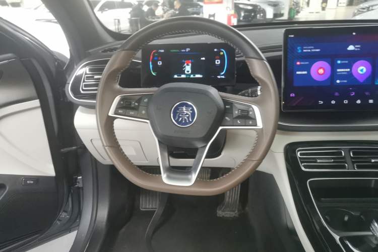 Used BYD Qin PLUS 2023 Champion Edition DM-i 120KM Beyond Model