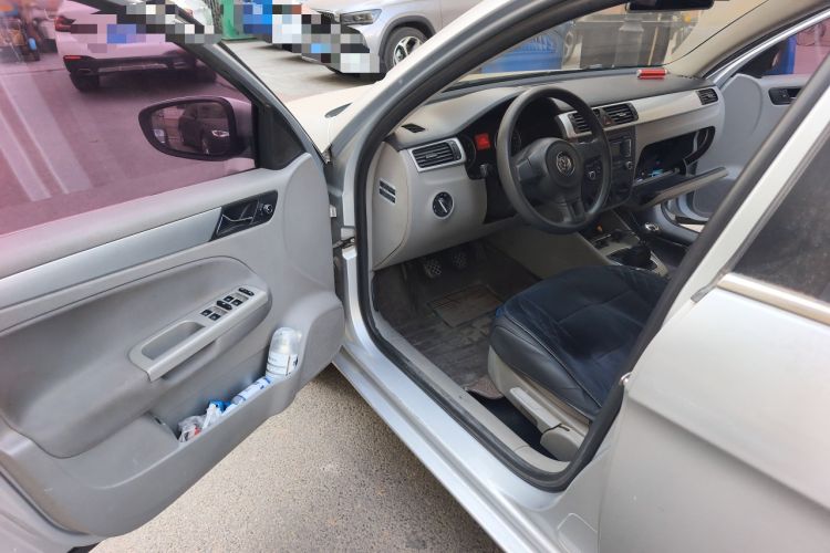 Used Volkswagen Bora 2012 1.6L Manual Fashion Edition