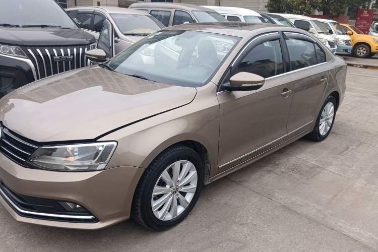 Used Volkswagen Sagitar 2015 1.6L Automatic Comfort Model