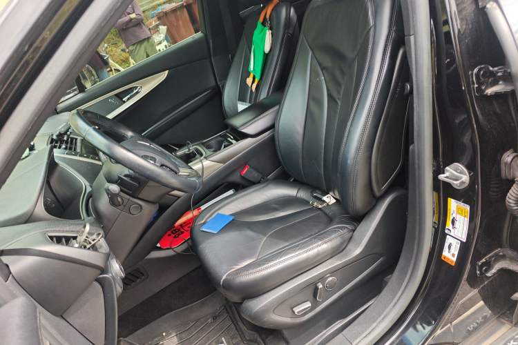 Used Lincoln MKX 2015 2.0T Two-Wheel Drive Deluxe Edition