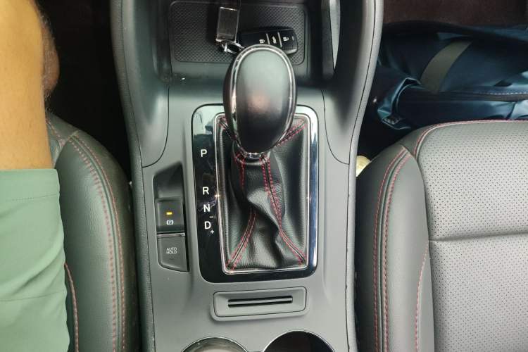 Used Changan CS75 2016 1.8T Automatic Elite Model China V Standard
