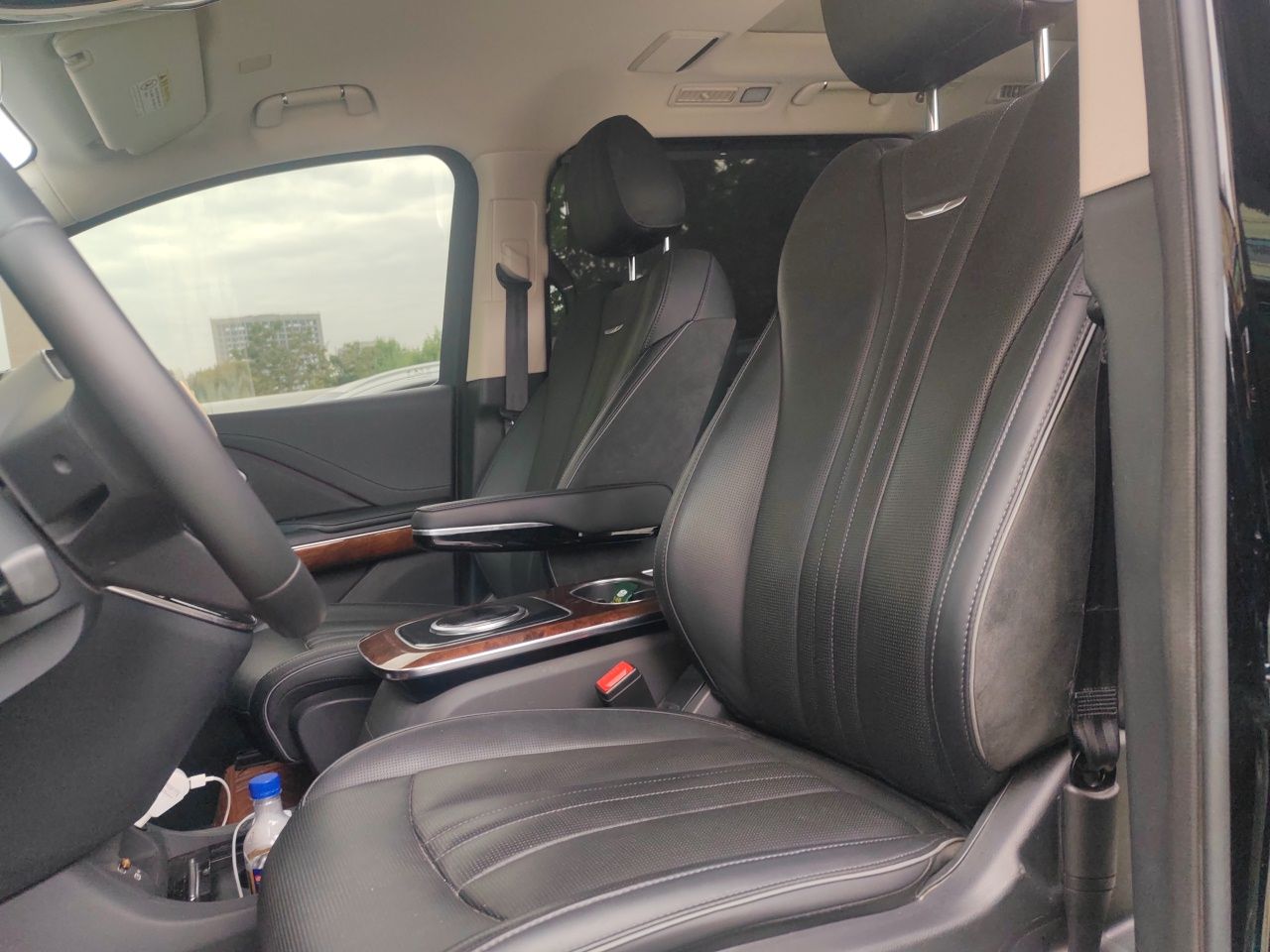 Hongqi HQ9 2023 2.0T Smart Connect Flagship Edition - Chinese Trim Chang — снимка 15