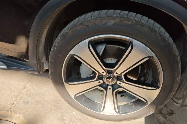 Used Mercedes-Benz GLC 2019 GLC 300 L 4MATIC Dynamic Model