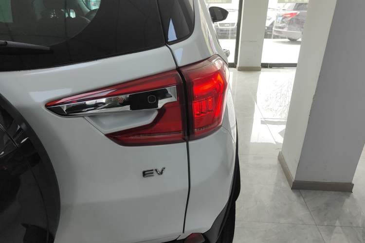 Used BYD Yuan New Energy 2019 EV535 High-Energy Leading Edition Right Rear Taillight
