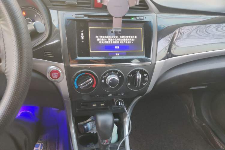 Used Honda Crider 2013 1.8L automatic luxury edition