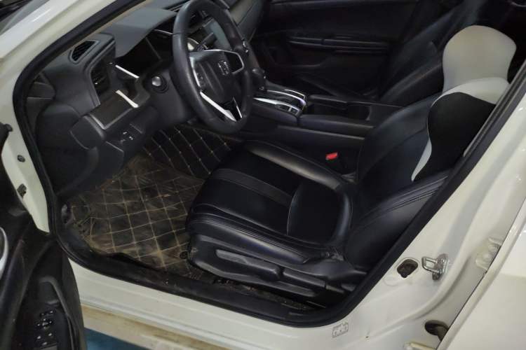 Used Honda Civic 2016 220TURBO CVT Luxury Edition