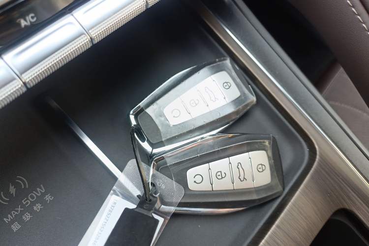 Used Geely Auto Monjaro L 2026 Model Oriental Yao 2.0TD Automatic Xiaohan Edition