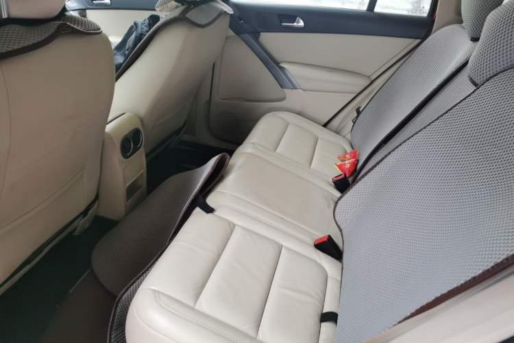 Used Volkswagen Tiguan 2012 1.8TSI Automatic Two-Wheel Drive Elite Edition Left Rear Seat