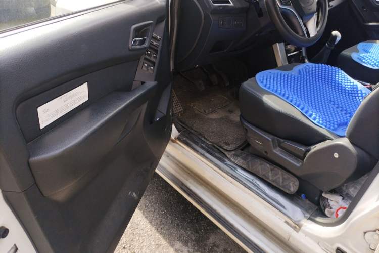 Used Leopaard Q6 2015 2.4L Manual 4x4 Excellence Edition