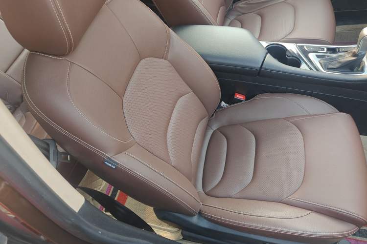 Used Baojun 560 2017 1.5T DCT Flagship Model