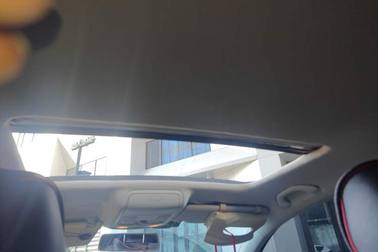 Used Volkswagen Golf 2010 1.6 Automatic Fashion Model