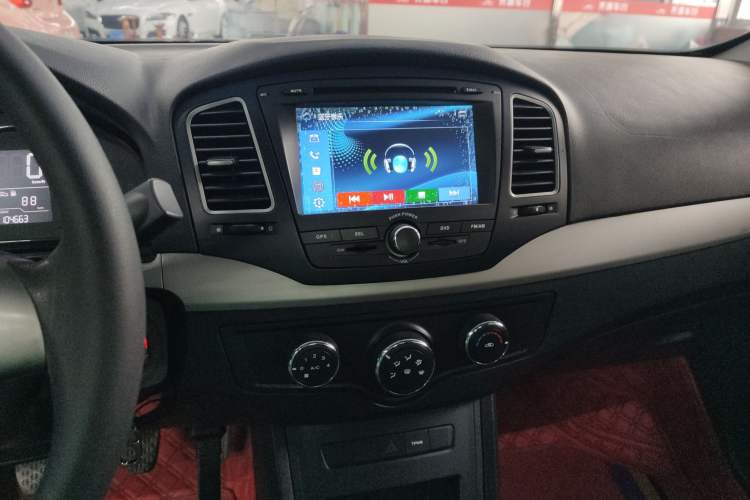 Used Roewe 350 2015 1.5L Manual Luxury Sunroof Edition