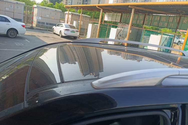 Used Kia Sorento 2013 2.4L 7-Seater Gasoline Luxury Version China IV Standard
