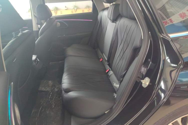 Used Fengyun A8L 2025 1.5 TGDI 145 km Luxury Version Left Rear Seat