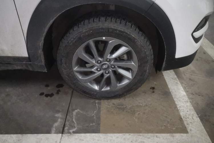 Used Hyundai Tucson 2015 2.0L Automatic Two-Wheel Drive Smart Version