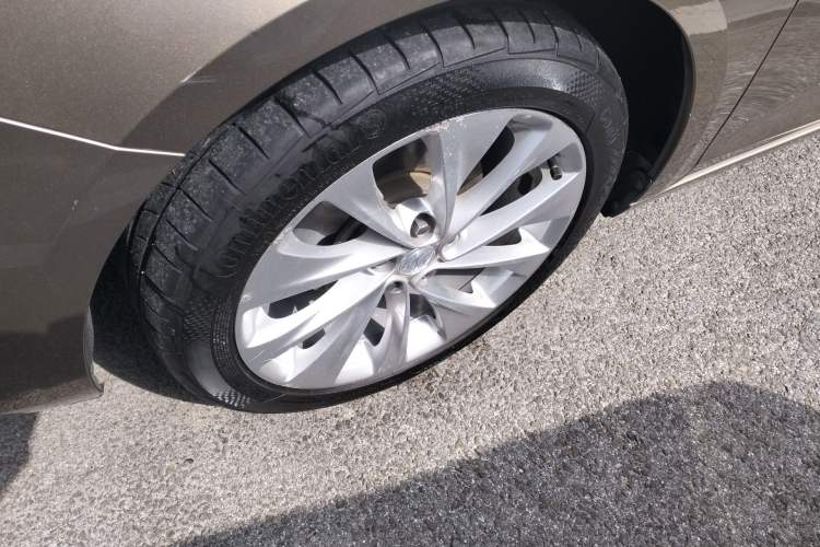 Used Buick Verano 2015 Sedan 20T Dual-Clutch Flagship Model
