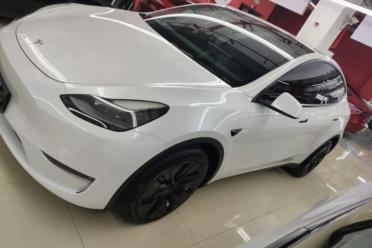 Used Tesla Model Y 2022 Long-Range All-Wheel-Drive Version