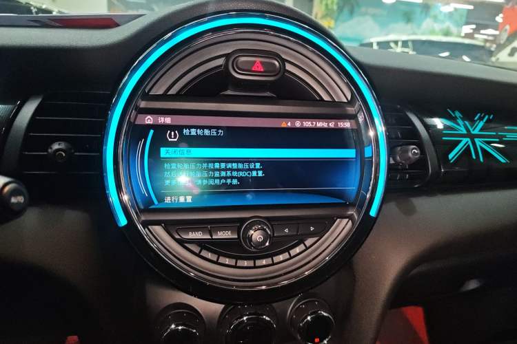 Used MINI MINI 2019 1.5T COOPER Artist