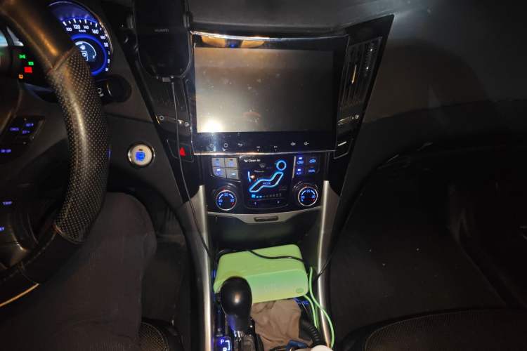 Used Hyundai Sonata 2011 2.0L Automatic Supreme Edition
