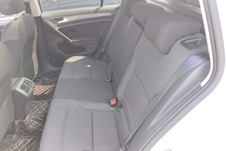 Used Volkswagen Golf 2019 1.8TSI Travel Edition
