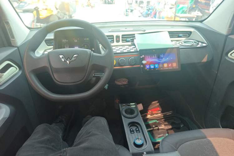 Used Wuling Hongguang MINIEV 2020 Enjoyment Model Lithium Iron Phosphate
