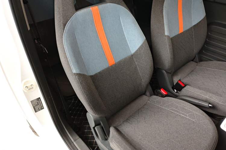 Used Geely Galaxy Panda 2024 Panda Mini 200km Endurance Bear Right Front Seat