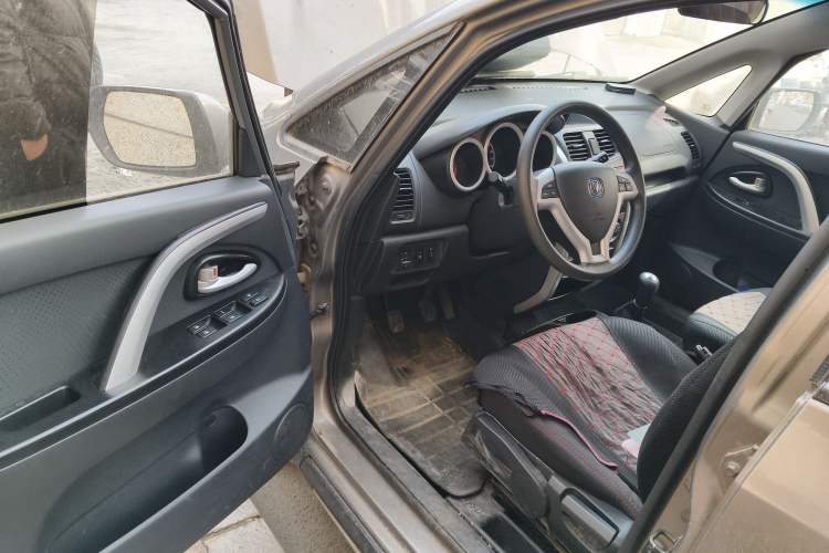 Used Changan CX20 2014 1.4L Manual Sport Version China IV Standard
