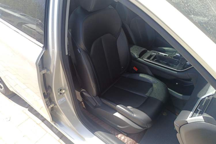 Used Rising ER6 2020 620 km Smart Edition
