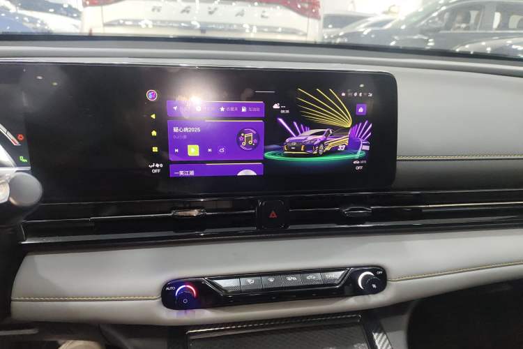 Used GAC Trumpchi EMPOW 2022 270T DCT J16 R-Style Track Edition Audio And AC Panel