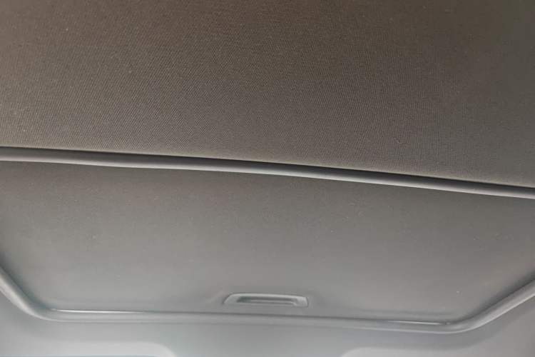 Used Chevrolet Monza 2019 RS 330T Automatic Sporty Edition China VI Standard Headliner