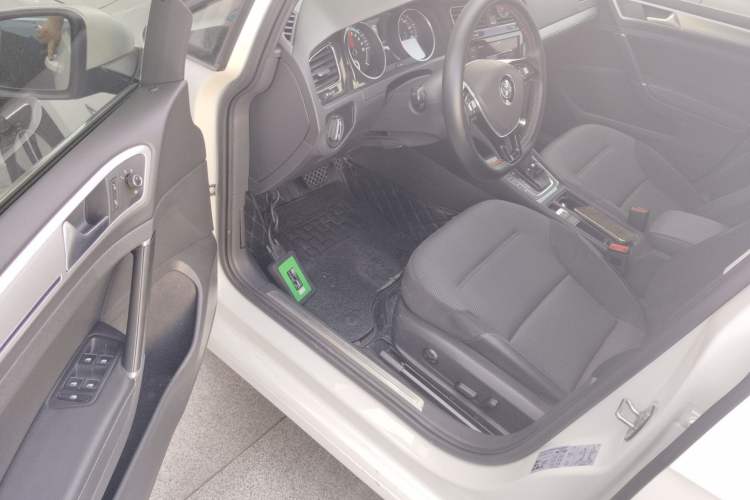 Used Volkswagen Golf Pure Electric 2020 Chari