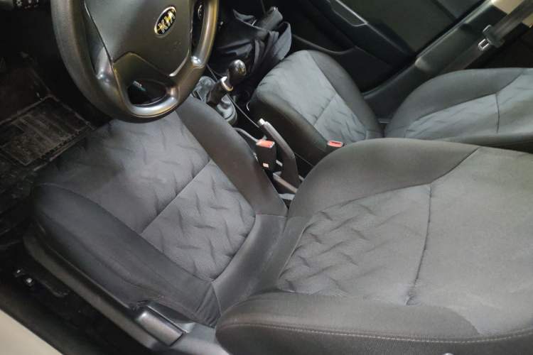 Used Kia K2 2015 Sedan 1.4L MT GLS Left Front Seat