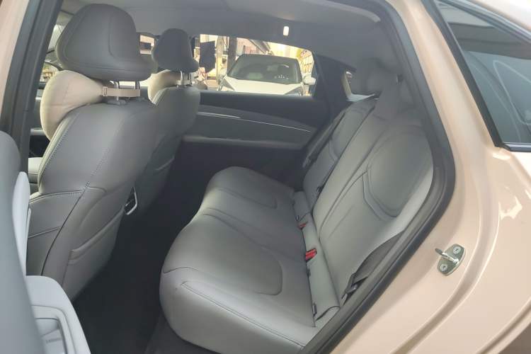 Used XPeng MONA M03 2024 620 with Ultra-Long Range