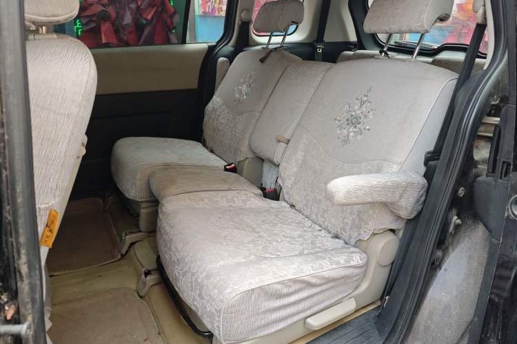 Used Mazda 5 2008 2.0 Manual Comfort Version
