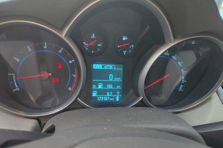 Used Chevrolet Cruze 2015 1.5L Classic SE MT Instrument Cluster