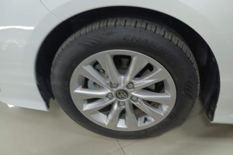 Used Toyota Corolla 2024 1.8L Smart Electric Hybrid Dual-Engine Elite Edition