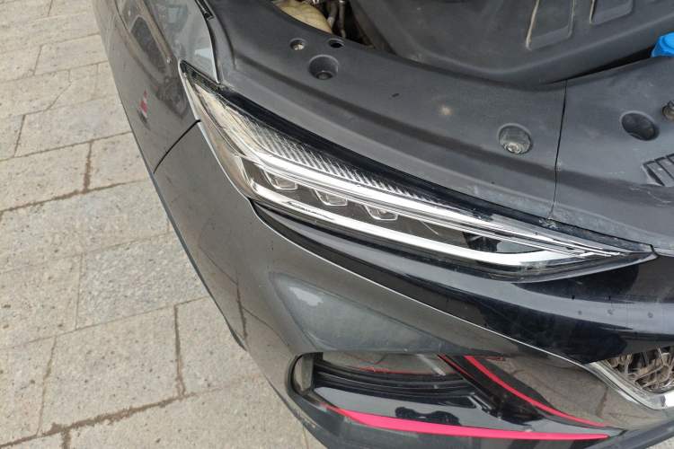 Used CHANGAN OSHAN X7 PLUS 2022 1.5T Blue Whale Edition Automatic Prestige Version Right Front Headlight