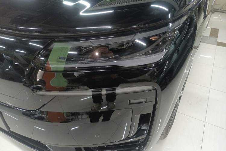 Used Denza N9 2025 Flagship Model
