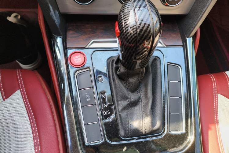 Used Volkswagen Magotan 2019 280TSI DSG Comfort Model China VI Standard Gear Lever