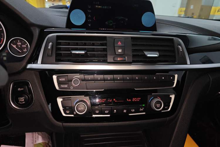 Used BMW 3 Series 2018 320Li Fashion Model Audio And AC Panel