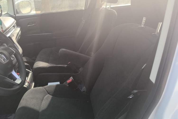 Used Honda Odyssey 2022 2.0L eHEV Sharp Enjoyment Edition Left Front Seat