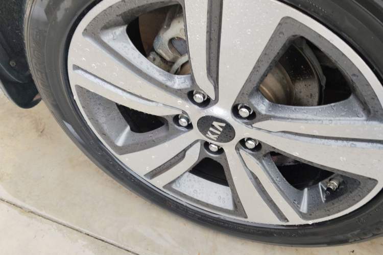 Used Kia K3 (Kai Shen) 2017 1.8L Automatic GLS Right Rear Wheel Hub