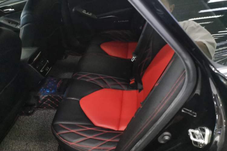 Used Toyota Avalon 2019 2.5L Ambition Version China VI Standard
