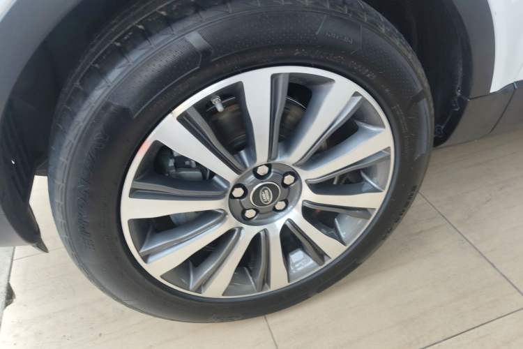 Used Land Rover Range Rover Evoque 2018 240 PS SE Smart Brilliance Edition
