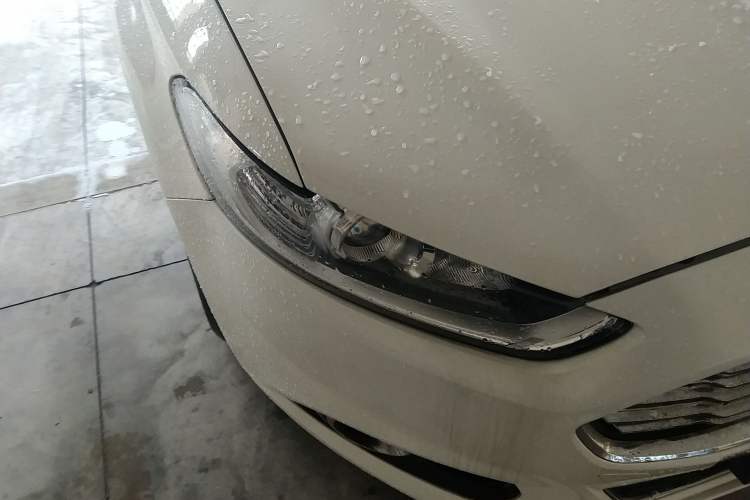 Used Ford Mondeo 2013 2.0L GTDi 200 Fashion Edition Right Front Headlight