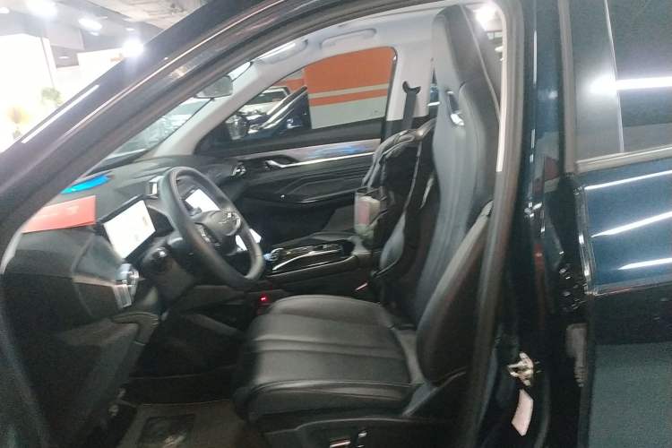 Used Dongfeng Aeolus Mage 2023 DH-i 1.5T Prestige Edition