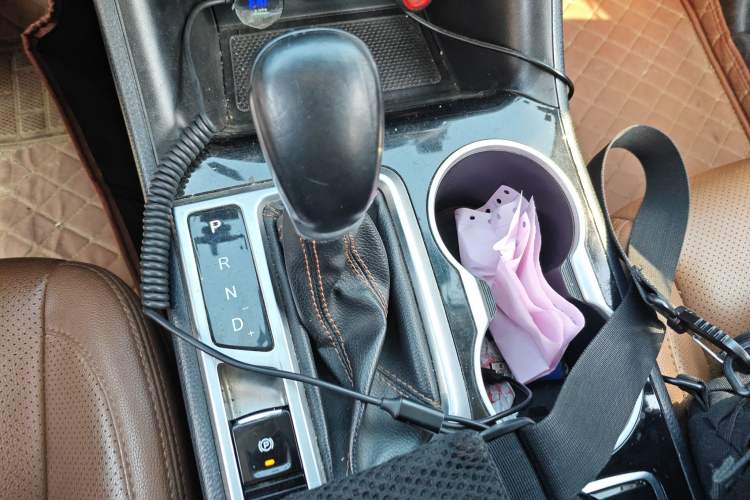 Used Changan CS95 2017 2.0T Two-Wheel Drive Zhiyuan Edition