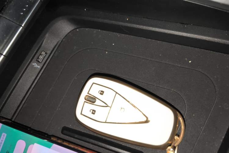 Used CHANGAN UNI-T 2022 2.0T Prestige Version Interior 1