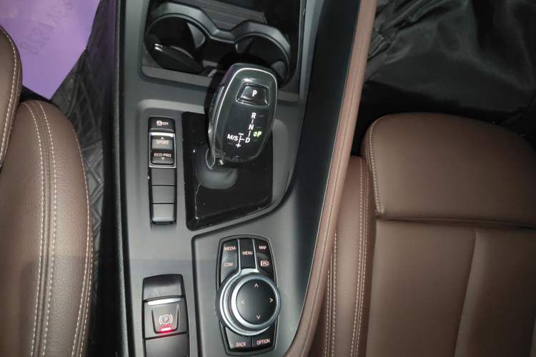 Used BMW X1 2021 Restyled sDrive25Li Leading Edition Gear Lever